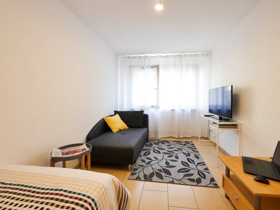 ruhiges 1-Zimmer-Apartment in Stuttgart-Münster – WOHNEN AUF ZEIT –, 70376 Stuttgart (Bad Cannstatt Burgholzhof Münster Zuffenhausen)