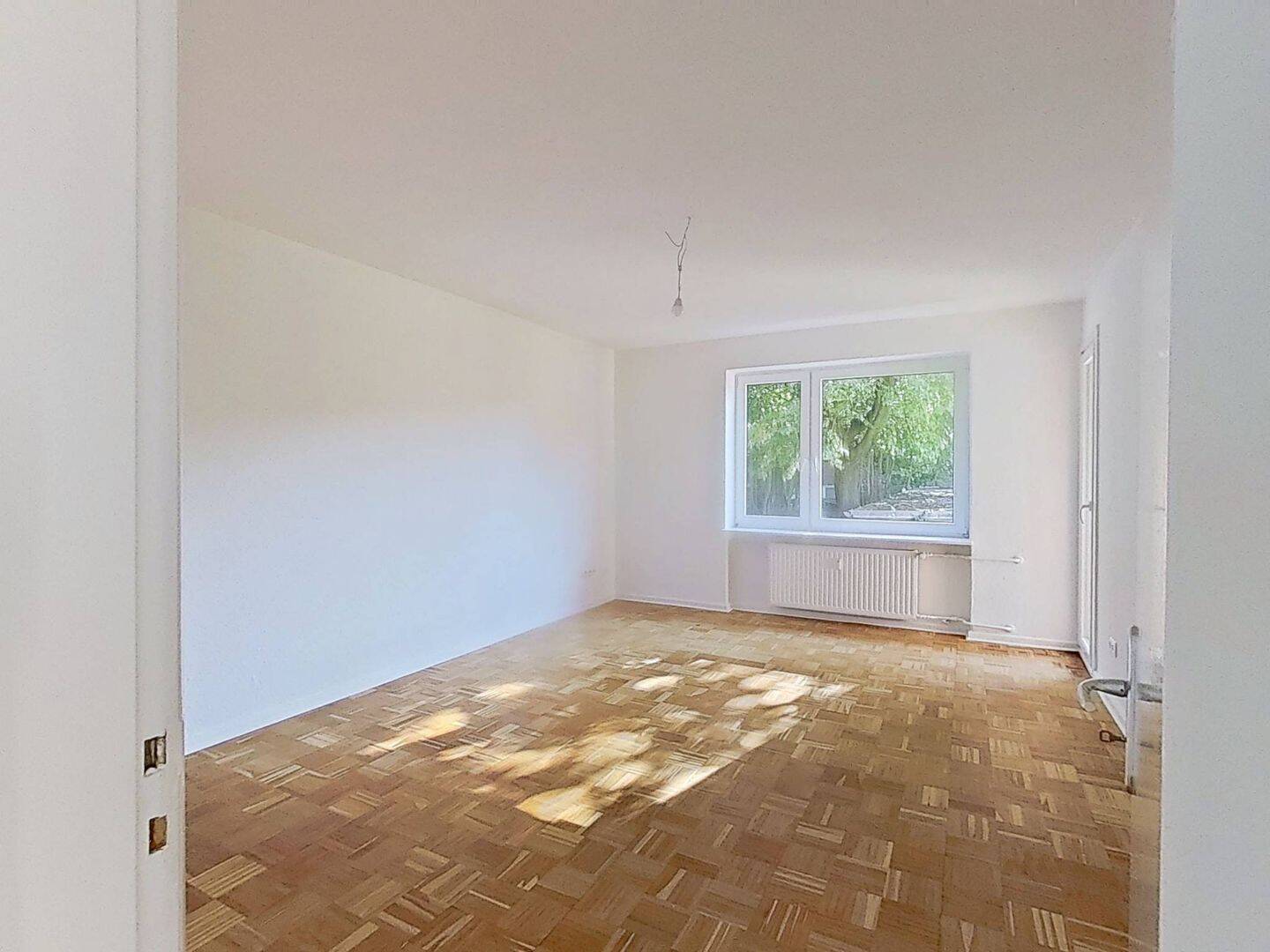 Geräumige 3-Zi.-Whg. mit EBK und BALKON, 24768 Rendsburg