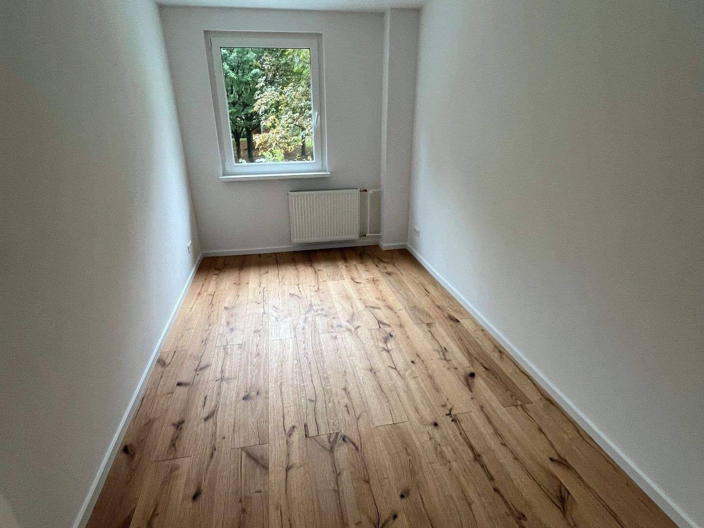 Frisch sanierte 4er-WG-Zimmer mit Gemeinschaftsküche in Berlin-Marzahn Zimmer 3, 12681 Berlin (Marzahn-Hellersdorf Marzahn)