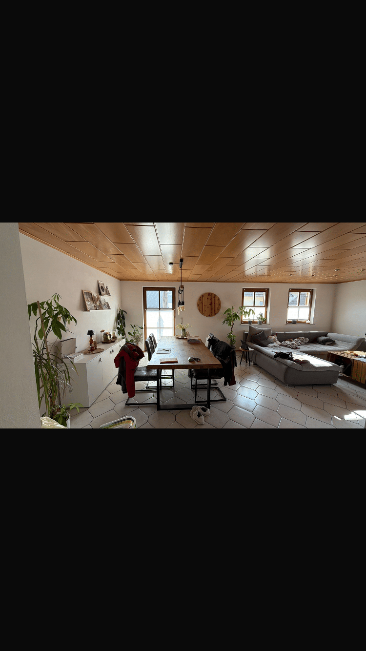 Großzügige 3 Zimmerwohnung mit Balkon, 97618 Strahlungen