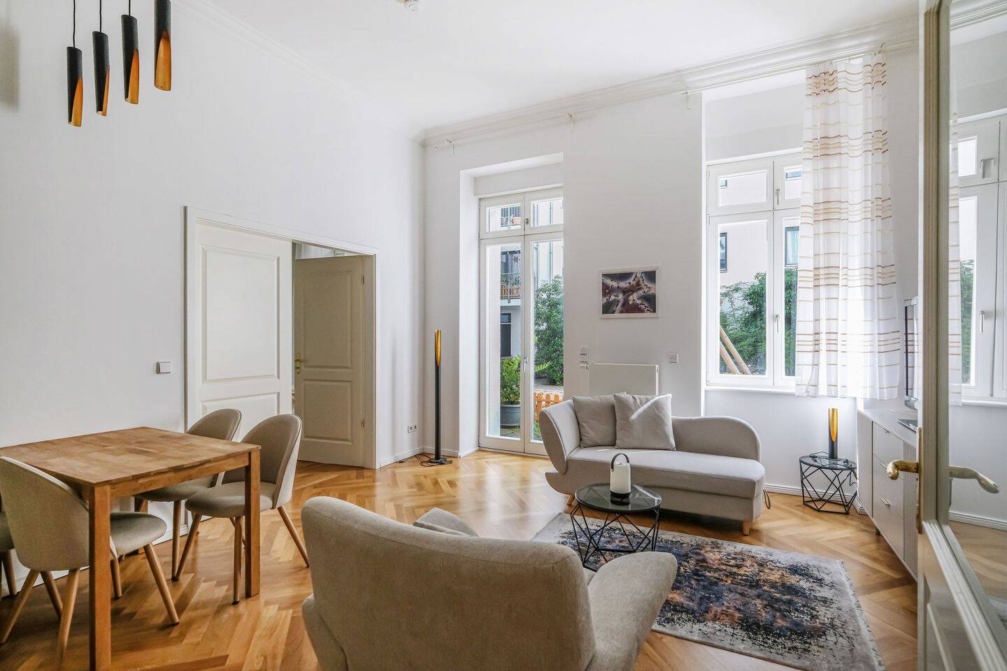 Kernsanierte Altbauwohnung mit Südwestterrasse in Friedrichshain, 10249 Berlin (Friedrichshain-Kreuzberg Friedrichshain Prenzlauer Berg)
