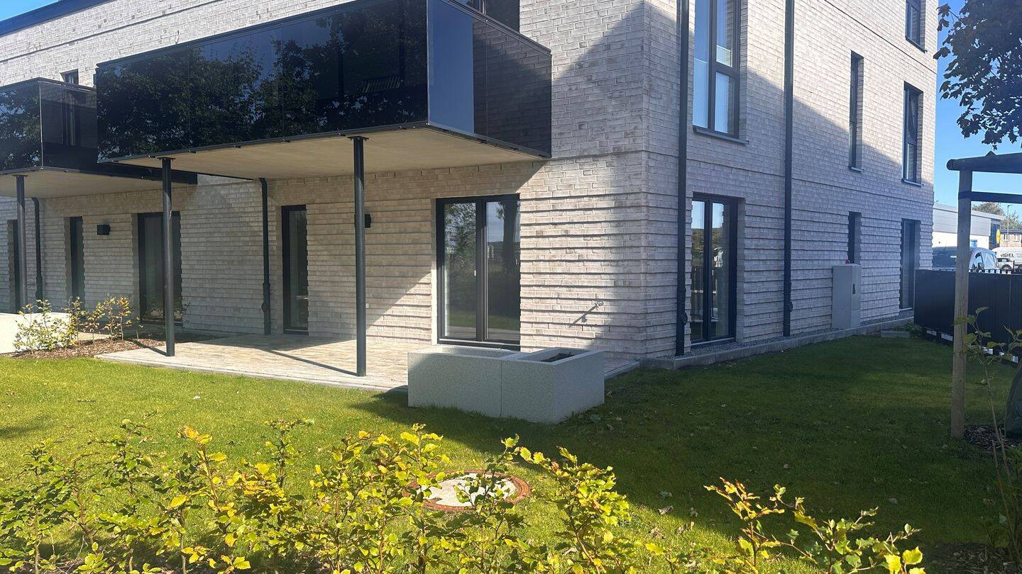 Erdgeschosswohnung mit großer Terrasse/Teilüberdacht und Garten / Tiefgaragenstellplatz mit Kellerraum, 24983 Handewitt