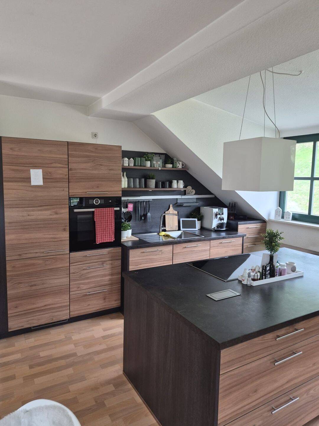 Hochwertige Dreiraumwohnung mit eigenem Zugang und stilvollem Wohnambiente, 98553 Schleusingen (Sankt Kilian)