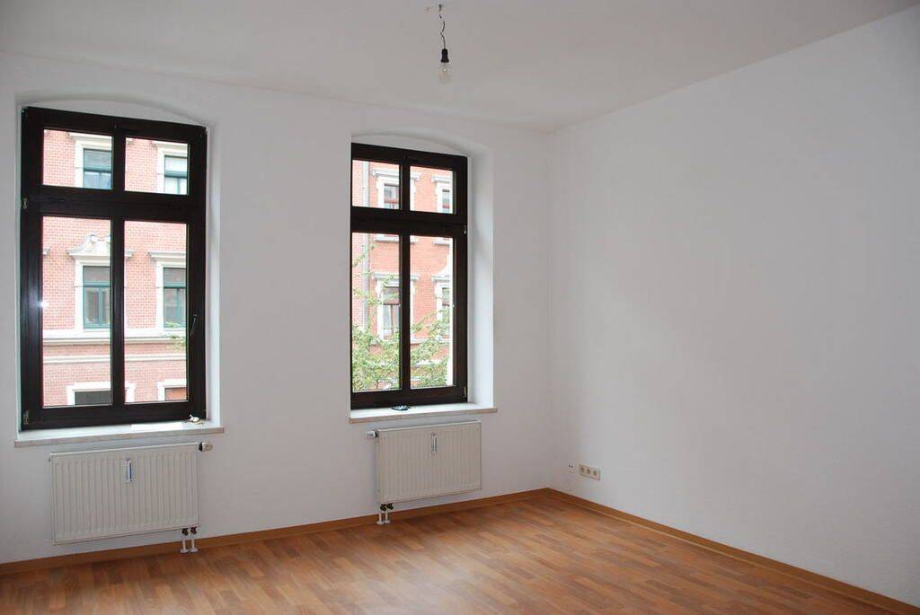 2-Raum-Altbauwohnung mit Wanne, 9130 Chemnitz (Hilbersdorf Sonnenberg Yorckgebiet Zentrum)