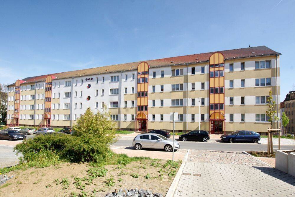 Einziehen & Wohlfühlen – Dreiraumwohnung mit Balkon, 8523 Plauen