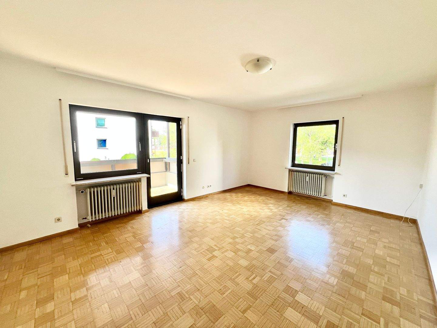 Schöne, lichtdurchflutete 4 Zimmer-Wohnung mit Südbalkon am Westbad für Familie oder WG geeignet, 81241 München (Aubing-Lochhausen-Langwied Pasing-Obermenzing)