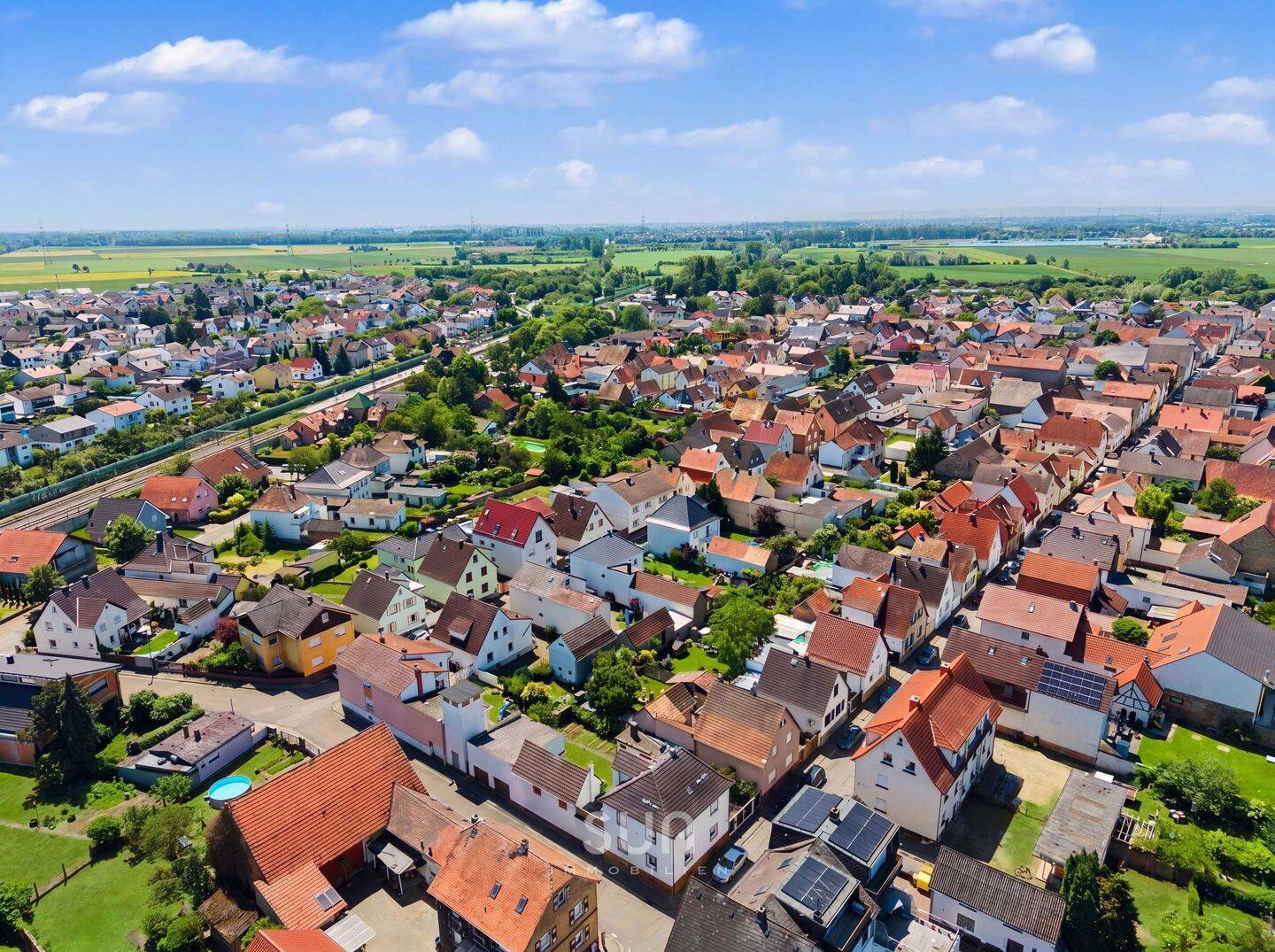 VOM WINTERGARTEN BIS IN DEN SOMMERGARTEN – Modernes Familienwohnen auf 140 m², 68649 Groß-Rohrheim