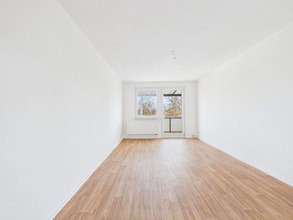 3-Raum-Wohnung mit Balkon auf dem Kapellenberg, 9119 Chemnitz (Helbersdorf Kapellenberg Kappel Zentrum)