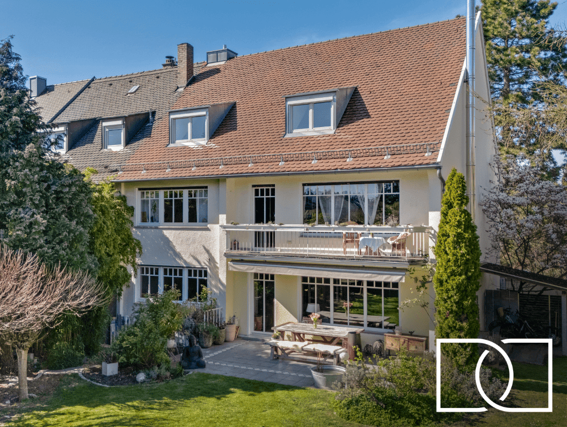 Traumhafte Ruheoase! Elegantes Stadthaus mit Pool, einzigartigem Garten und 700m² Grundstück, 90439 Nürnberg (Großreuth bei Schweinau Schweinau Sankt Leonhard Sündersbühl)