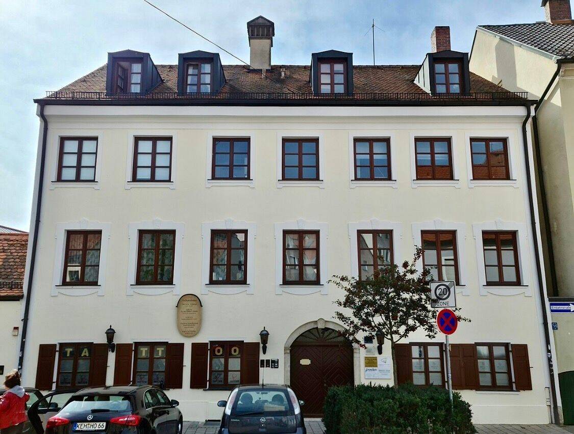 Charmante Stadtwohnung mit hohen Räume und EBK in Ingolstadt-Mitte, 85049 Ingolstadt
