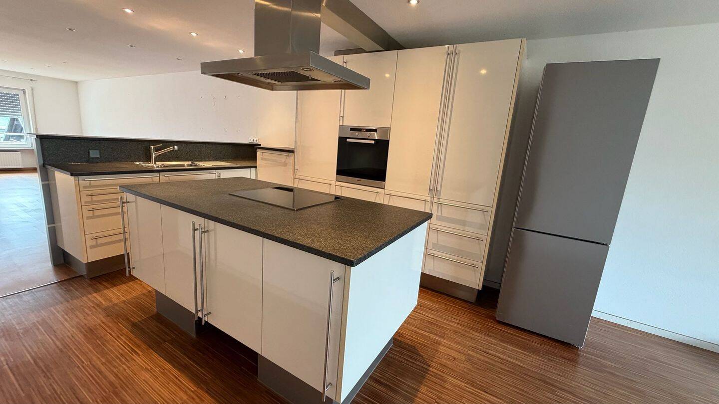 Großzügig, energieeffizient! 4-Zimmer-Wohnung in Laufenburg provisionsfrei – Wärmepumpe und Wallbox, 79725 Laufenburg (Baden)