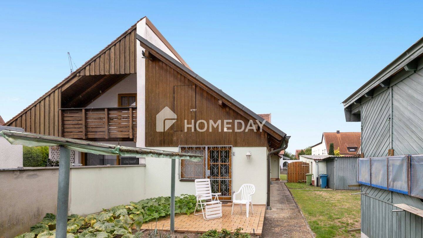 Drei Zimmer, Garten und Garage – ein Zuhause mit Entwicklungspotential, 85055 Ingolstadt