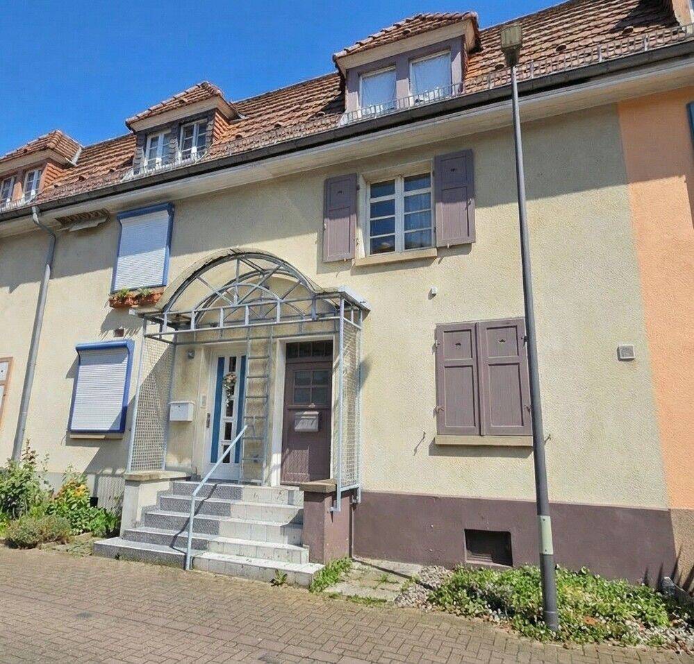 Charmantes Reihenmittelhaus mit wohnungsähnlichem Charakter über drei Etagen, sowie eigenem Garten, 67065 Ludwigshafen am Rhein (Gartenstadt Maudach Mundenheim Rheingönheim West)