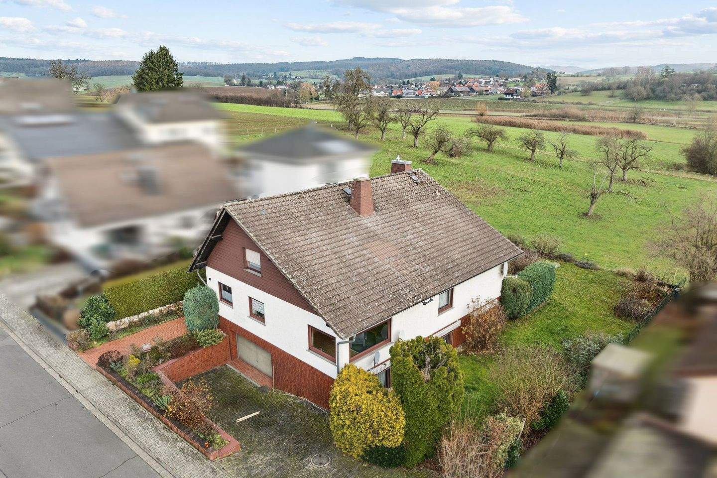Attraktives Einfamilienhaus in ruhiger Feldrandlage mit großem Potenzial, 63654 Büdingen