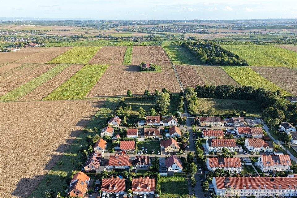 TRAUMHAFTES GRUNDSTÜCK IN EBERSHEIM – Ihr Einfamilienhaus in bester Lage, 55129 Mainz (Bretzenheim Ebersheim Hechtsheim)