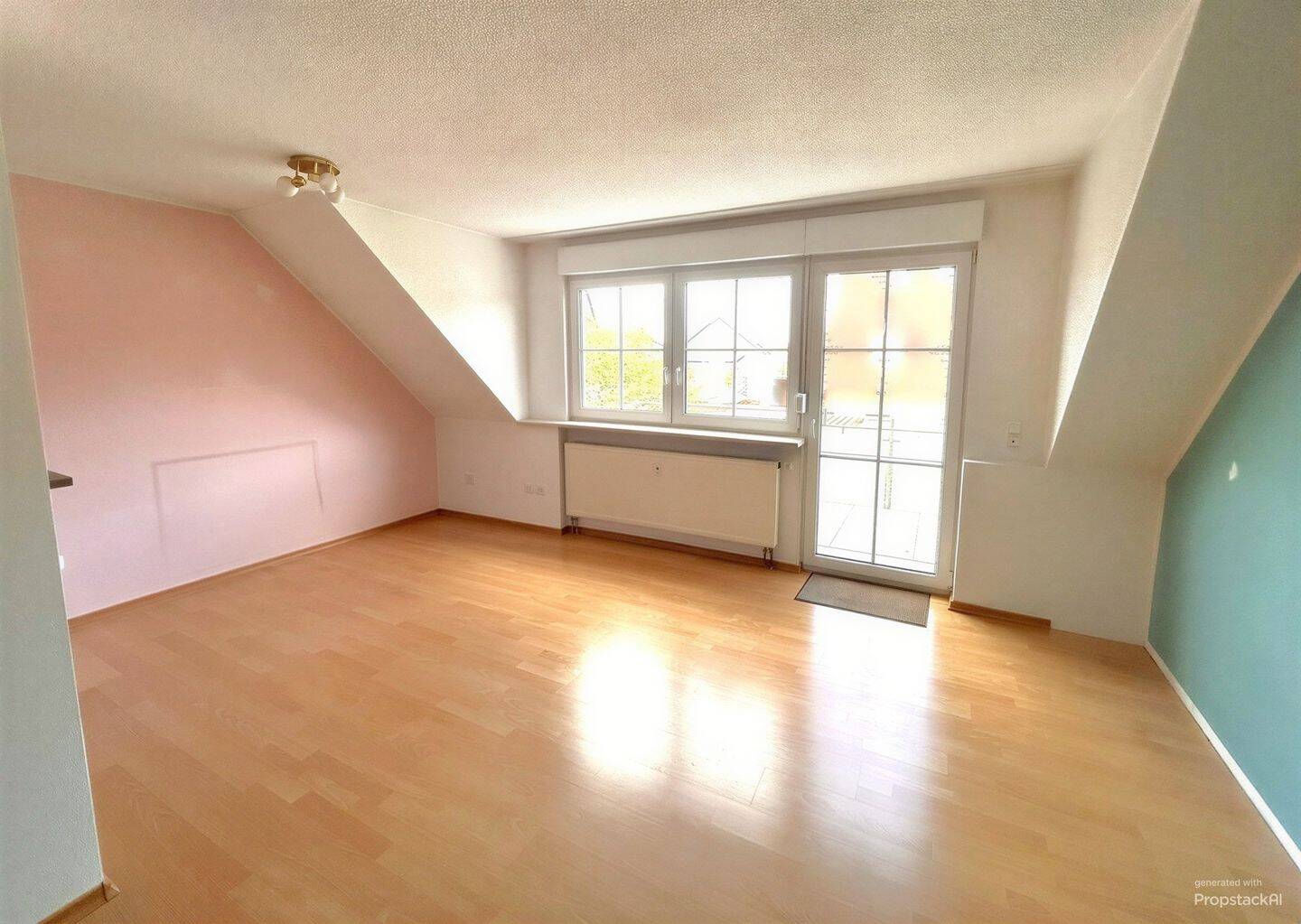 Charmante Maisonette-Wohnung in ruhiger Toplage – mit Einbauküche, sonnigem Westbalkon und Garage, 92718 Schirmitz