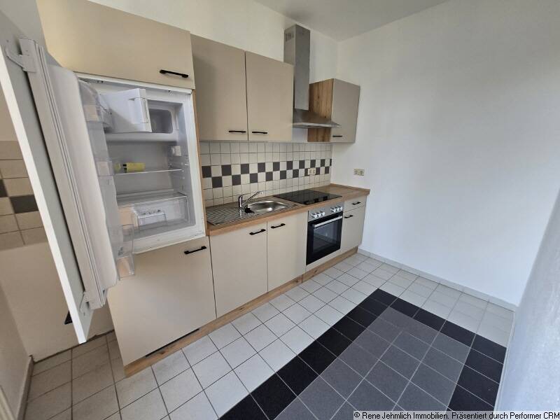 Vermietete gemütliche 2-Raum-Wohnung mit Balkon, offener Küche und Blick in den Innenhof, 9112 Chemnitz (Altendorf Kaßberg Zentrum)