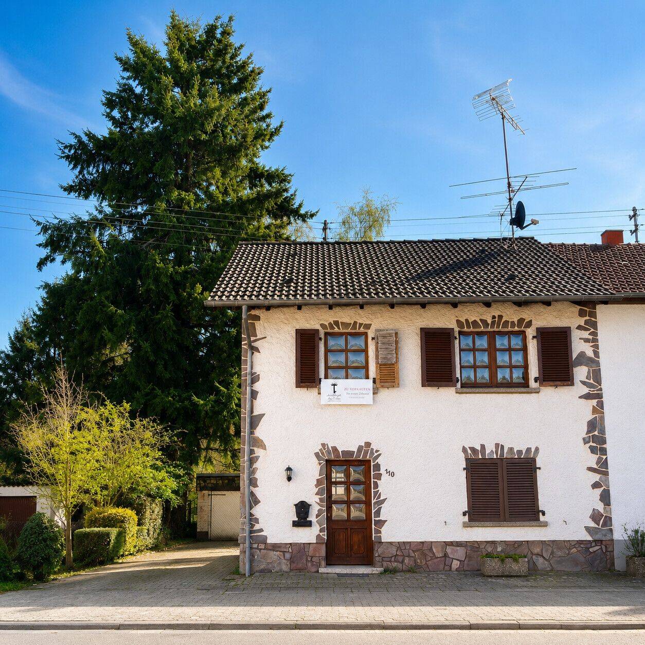 Investitionschance in Weiskirchen – Reihenendhaus mit Entwicklungspotenzial, 66709 Weiskirchen