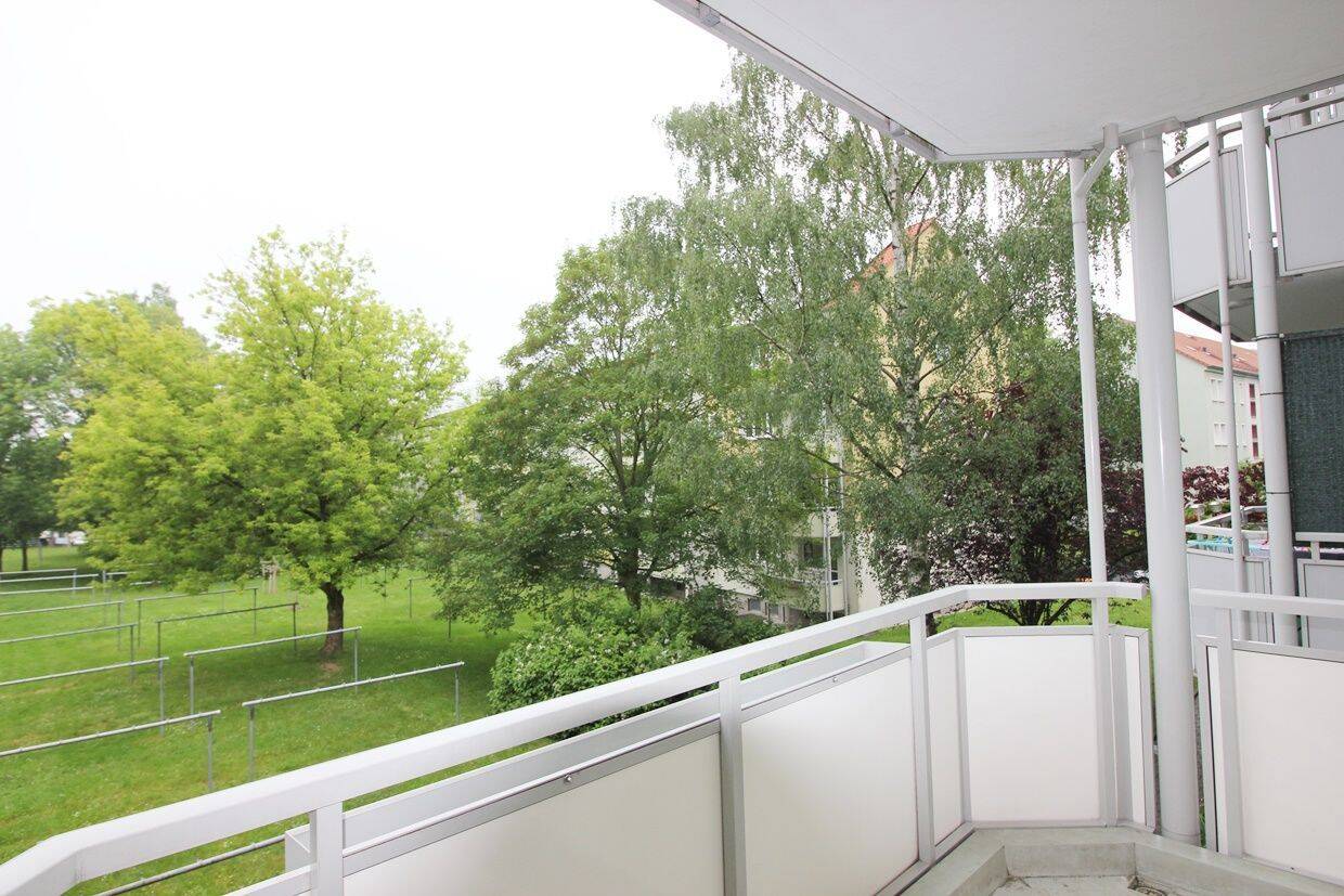 2-Raumwohnung mit Wintergarten und Balkon, 9117 Chemnitz (Rabenstein Reichenbrand Rottluff Siegmar)