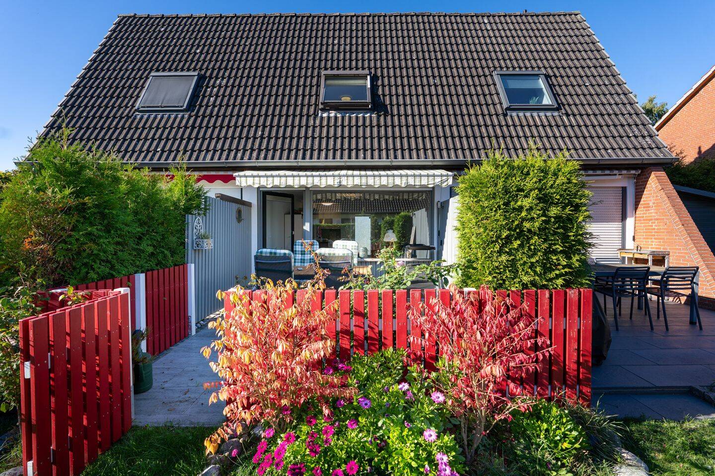 Charmantes Reihenmittelhaus auf Eigenland in ruhiger Lage von Grömitz mit Süd-Terrasse u. Stellplatz, 23743 Grömitz