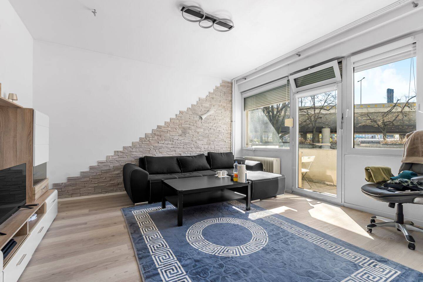 Entscheiden Sie selbst: Eigennutzung oder Investment – Moderne 2 Zi-Whg mit SW-Blk & top Anbindung, 10713 Berlin (Charlottenburg-Wilmersdorf Halensee Wilmersdorf)