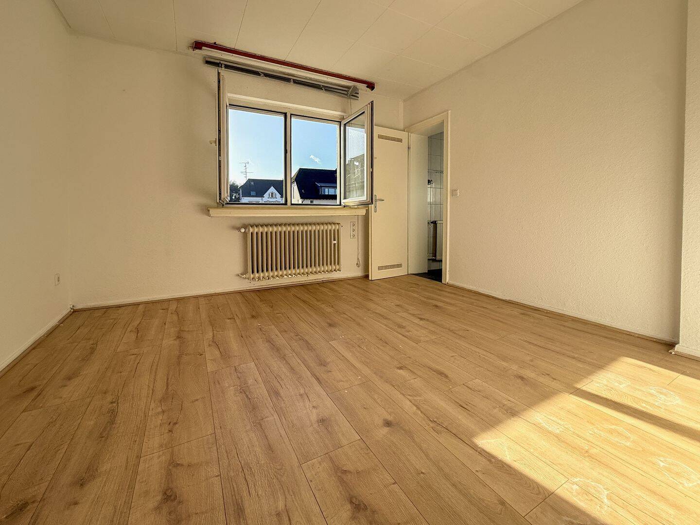 Helle 3-Zimmer-Wohnung mit moderner Ausstattung – ruhig & zentral gelegen, 42551 Velbert