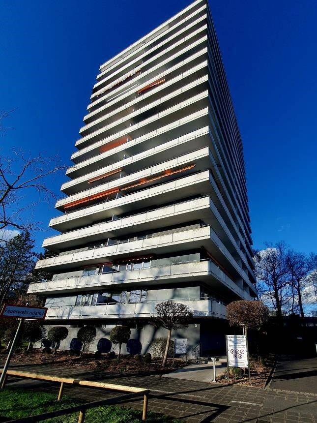 Traumblick: Teilmöblierte 2 Zimmer Wohnung Luitpoldhain / Wohnung mieten, 90478 Nürnberg (Dutzendteich Gleißhammer Glockenhof Sankt Peter Zerzabelshof)