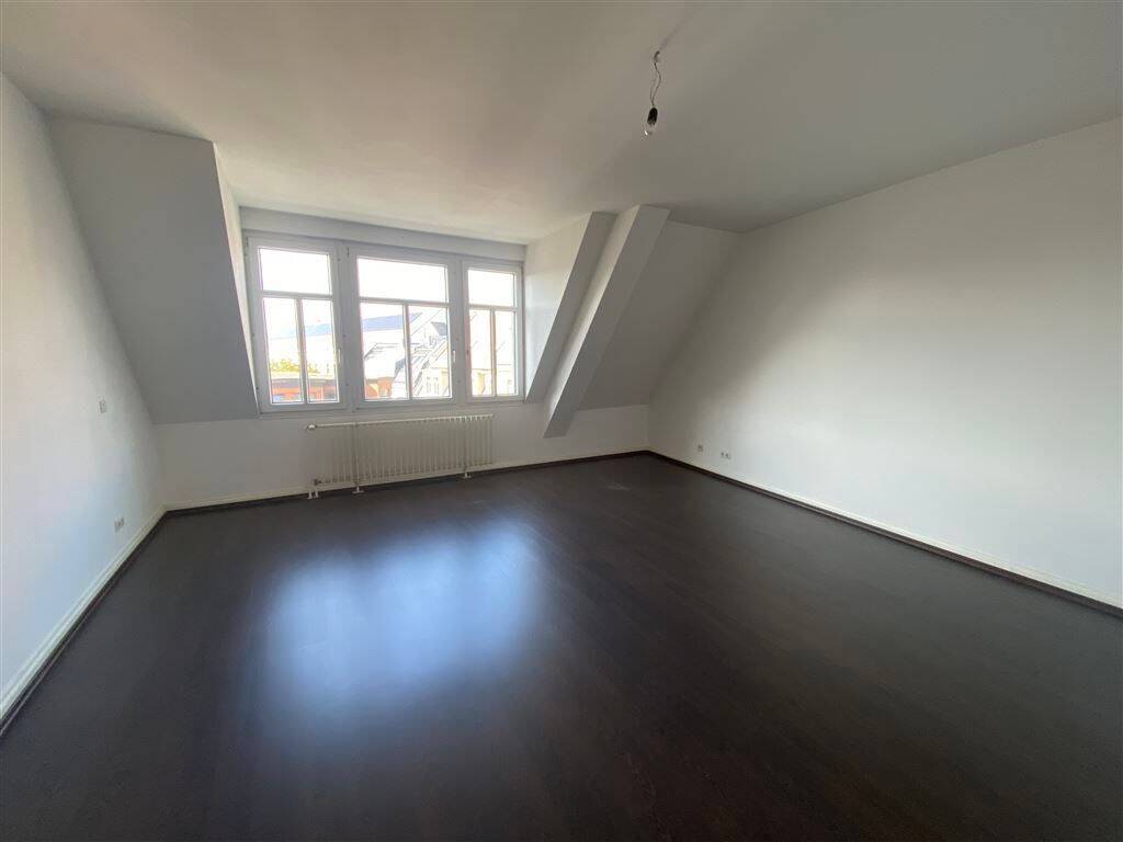 Lindenau* großzügige 2 Zimmer-Wohnung* 4.OG* Laminat* WG tauglich* Aufzug* SP anmietbar, 4177 Leipzig (Altlindenau Lindenau)