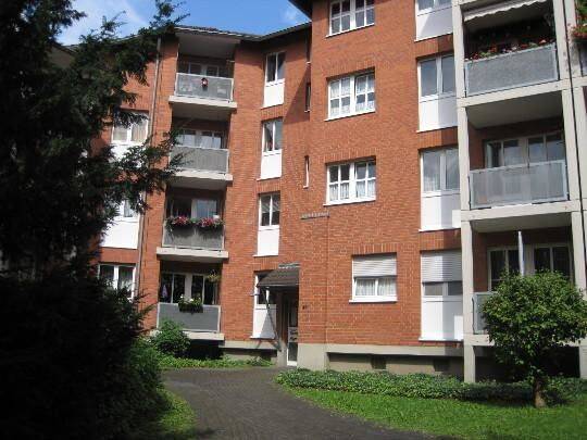 Hier macht wohnen Spaß: 3-Zimmer-Wohnung in zentraler Lage, 50996 Köln (Rodenkirchen Hahnwald Marienburg Weiß)