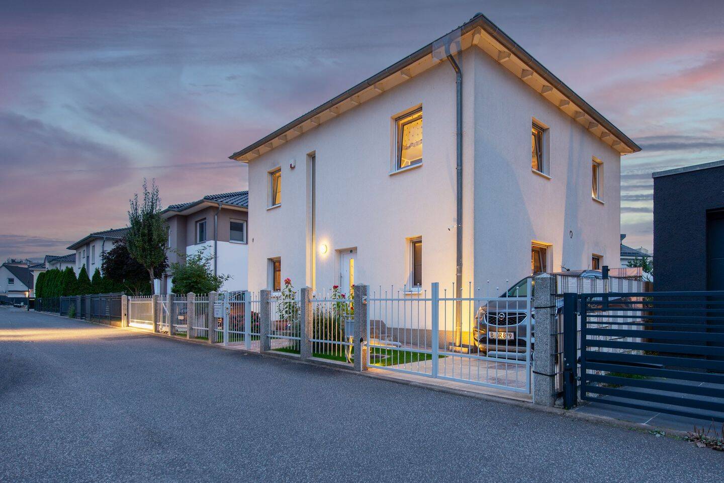Freiwerdend: Modernes Wohnen mit Pool – stilvolles Einfamilienhaus in Lübars, 13469 Berlin (Reinickendorf)