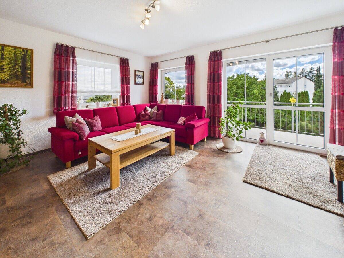 Modernisierte 3-Zimmer-Wohnung mit Balkon und Garage, 78727 Oberndorf am Neckar