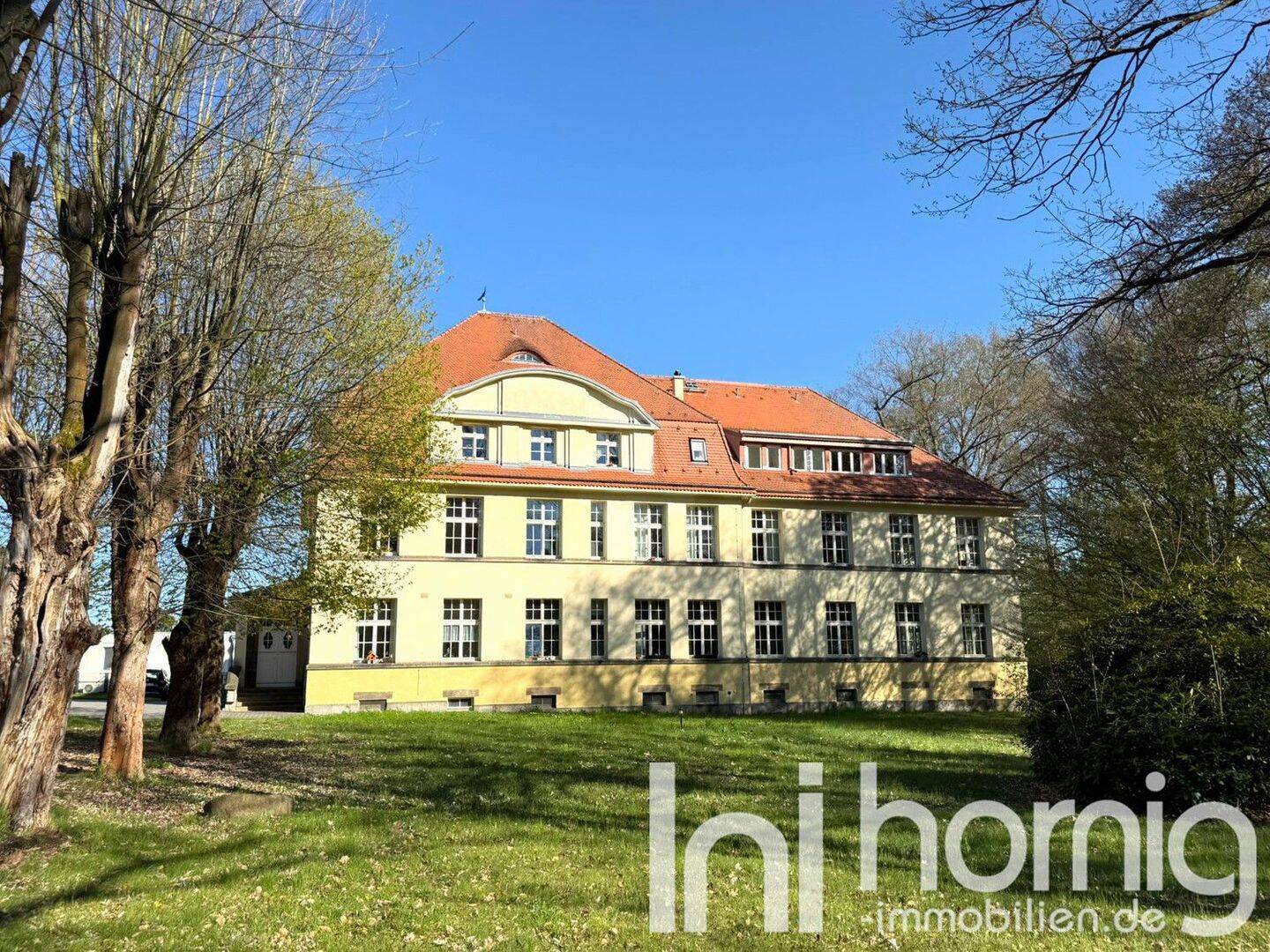 Renditestarke Anlageimmobilie (4,3%) vor den Toren von Dresden, 1477 Arnsdorf