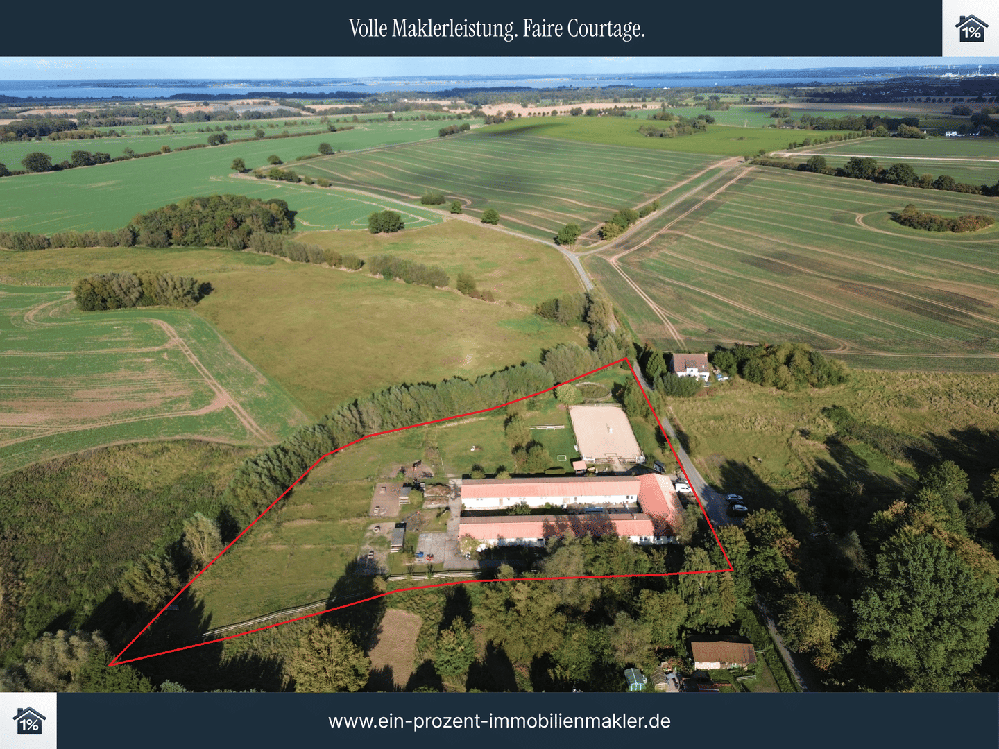 Traumhafter Resthof: 4 Wohneinheiten, Stall bis zu 12 Boxen mit eigenem Reitplatz in Hohenkirchen, 23968 Hohenkirchen