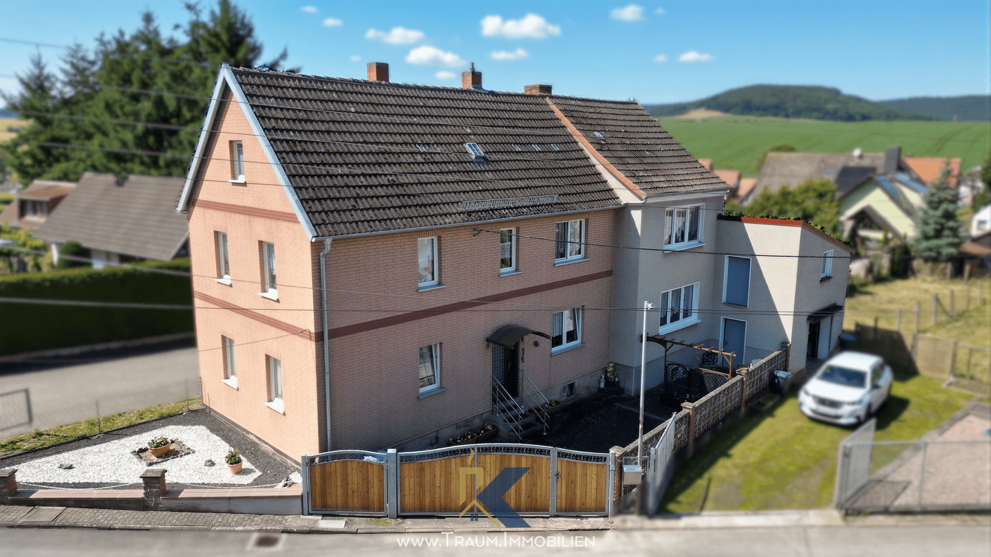 Viel Platz für Ihre Liebsten: Familienfreundliches Zuhause mit Potenzial, 37308 Schimberg