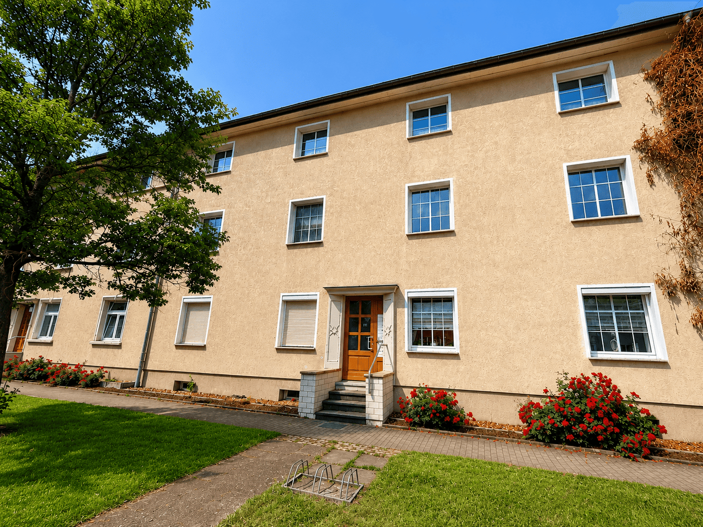 Dreiraumwohnung mit Balkon im Innenhof, 6237 Leuna