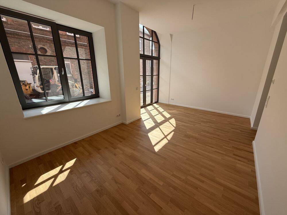 Wohnen im Denkmal – 2 Zimmer, Terrasse, Parkett, modernes Bad mit Dusche, Stellplatz!, 39124 Magdeburg (Neue Neustadt)