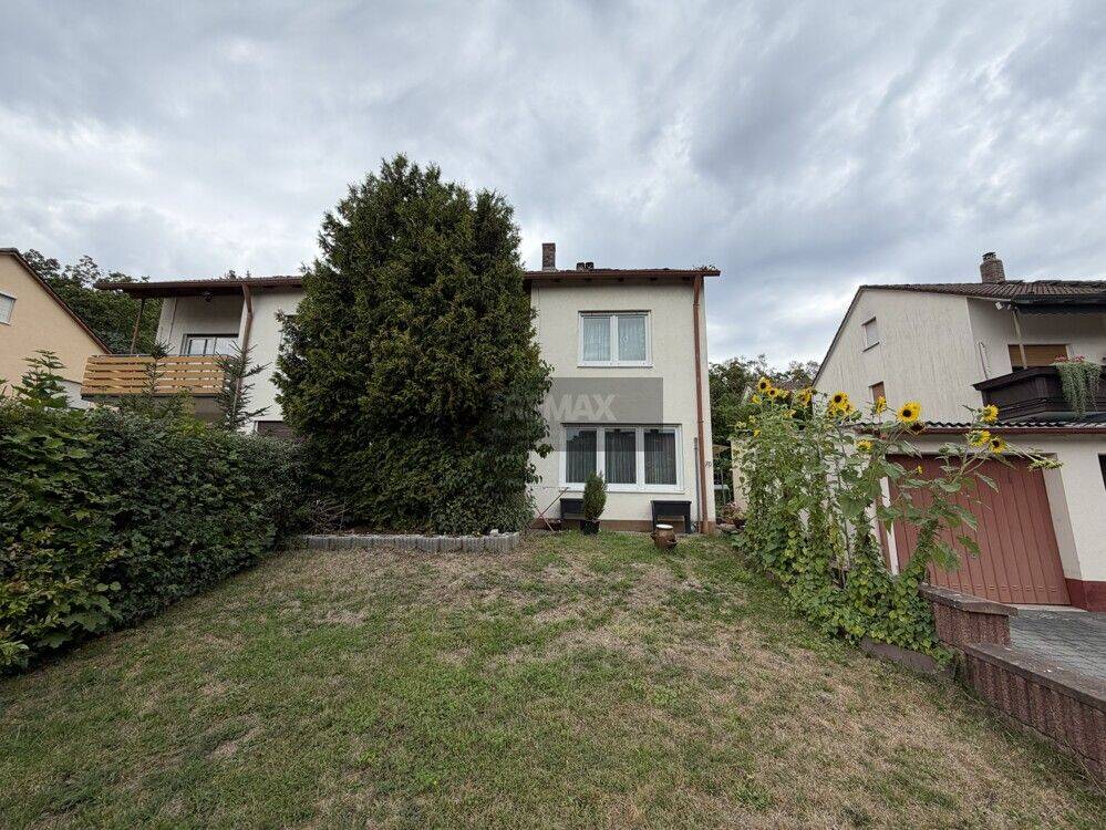 Doppelhaushälfte mit Potenzial in Bayreuth, 95448 Bayreuth