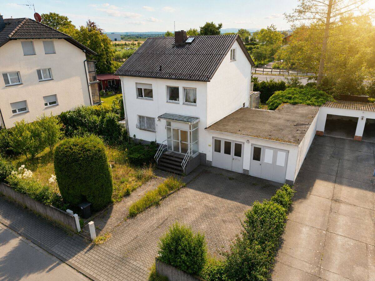 Freistehendes Einfamilienhaus in Weiterstadt – mit Wintergarten, Balkon und großzügiger Gartenfläche, 64331 Weiterstadt