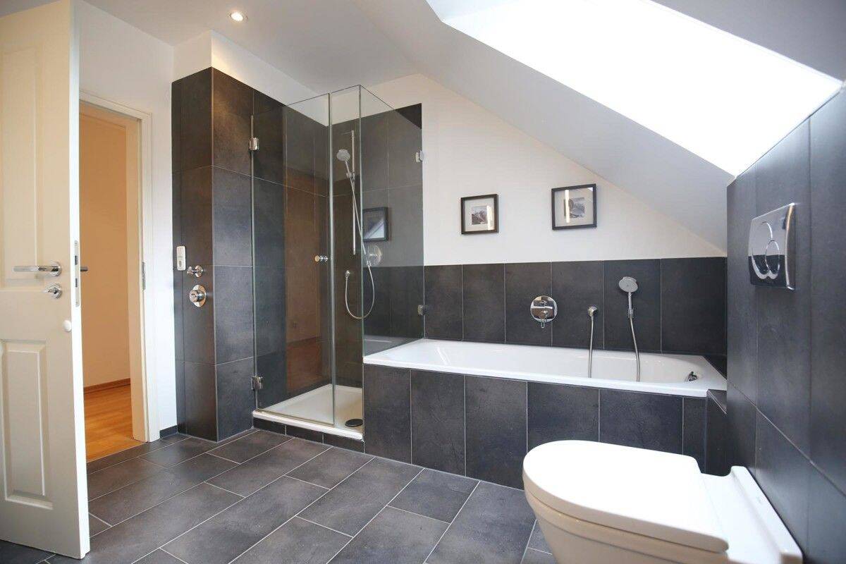 Großartige Atelierwohnung mit Luxus-Bad über den Dächern Niendorfs, 22455 Hamburg (Eimsbüttel Niendorf Schnelsen)
