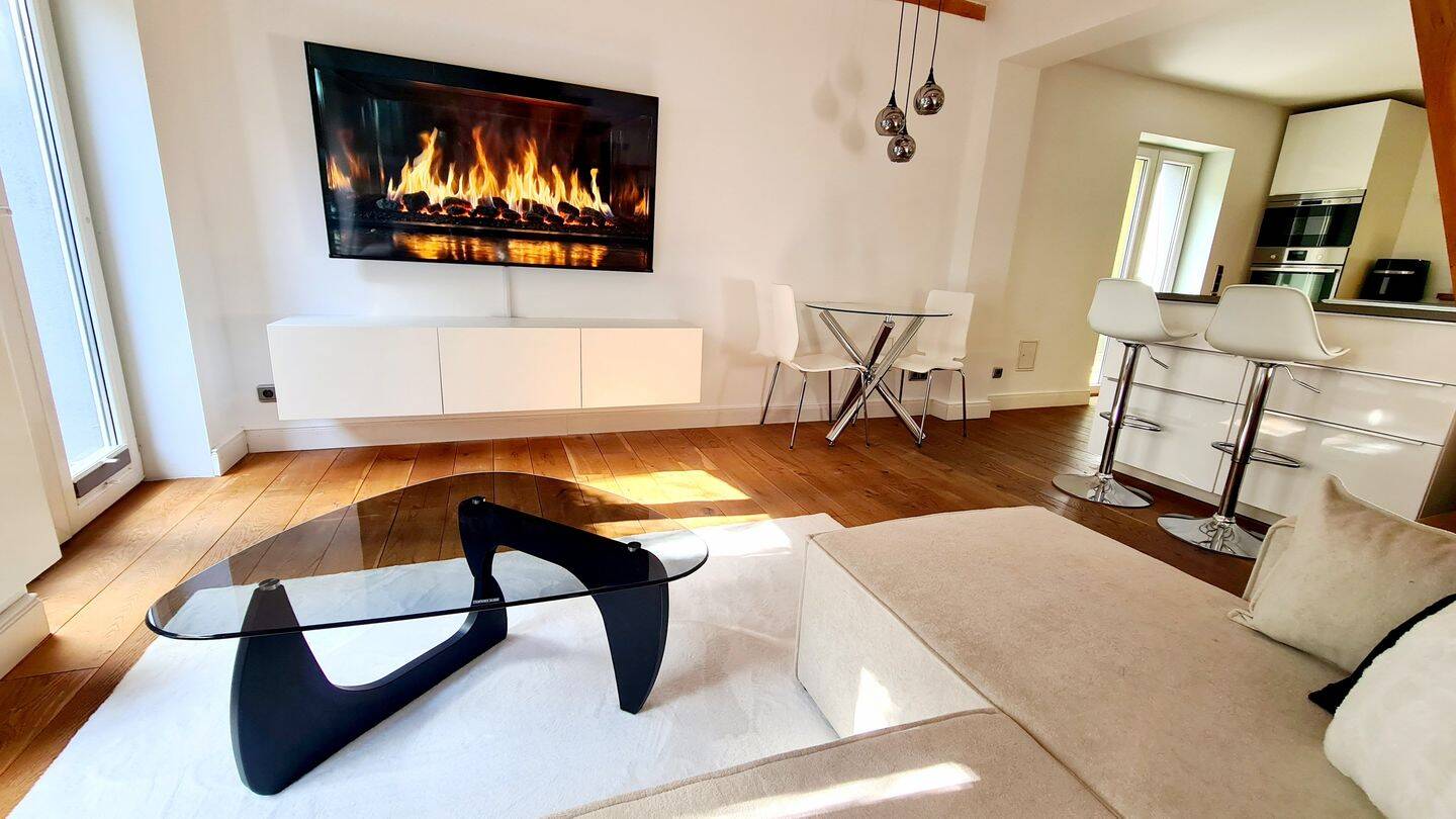 Exklusive 3-Zimmer-Premium-Maisonette mit sonniger Terrasse Nähe Kiel Hbf, 24103 Kiel (Altstadt Damperhof Exerzierplatz Vorstadt)