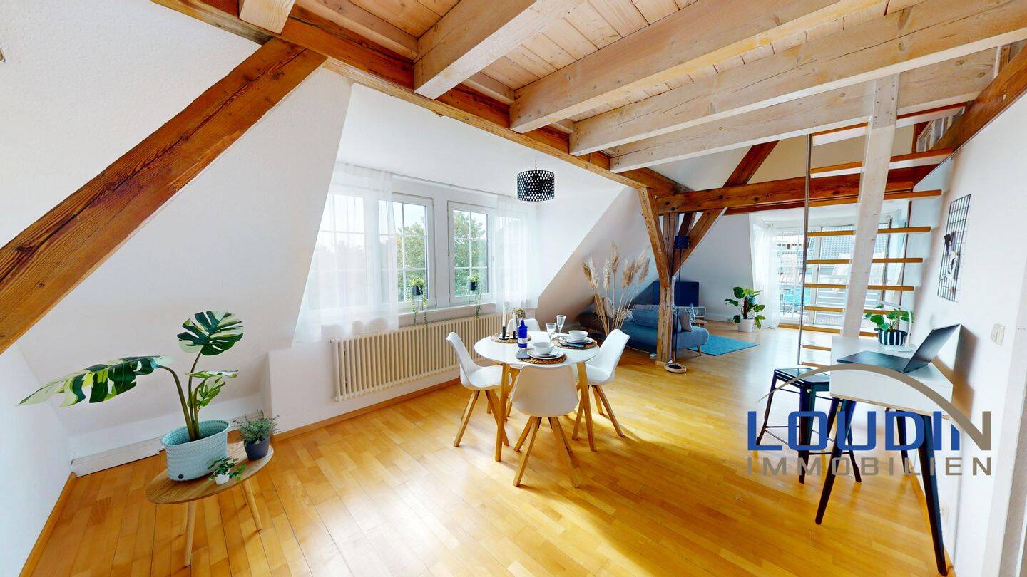 Stilvolle Dachgeschosswohnung mit Dachterrasse & Gartenidylle., 77652 Offenburg