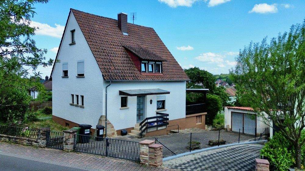 Leerstehende Doppelhaushälfte zur Selbstnutzung in Klingenmünster, 76889 Klingenmünster
