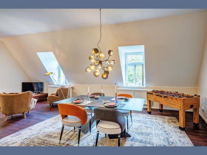 Möbliert: Individuelle Maisonettewohnung an der Theresienwiese, 80336 München (Altstadt-Lehel Ludwigsvorstadt-Isarvorstadt Sendling)