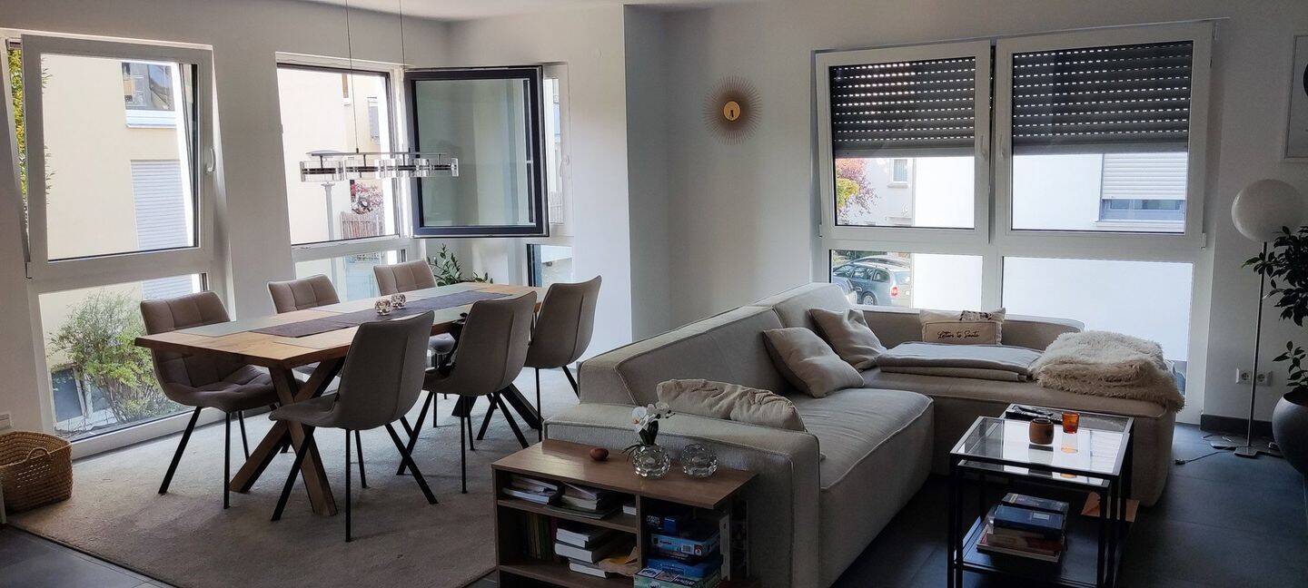 Neubau 2,5-Zimmer-Wohnung 1. OG in Herrenberg mit Küche, Garage, Wallbox, gehobene Ausstattung, 71083 Herrenberg