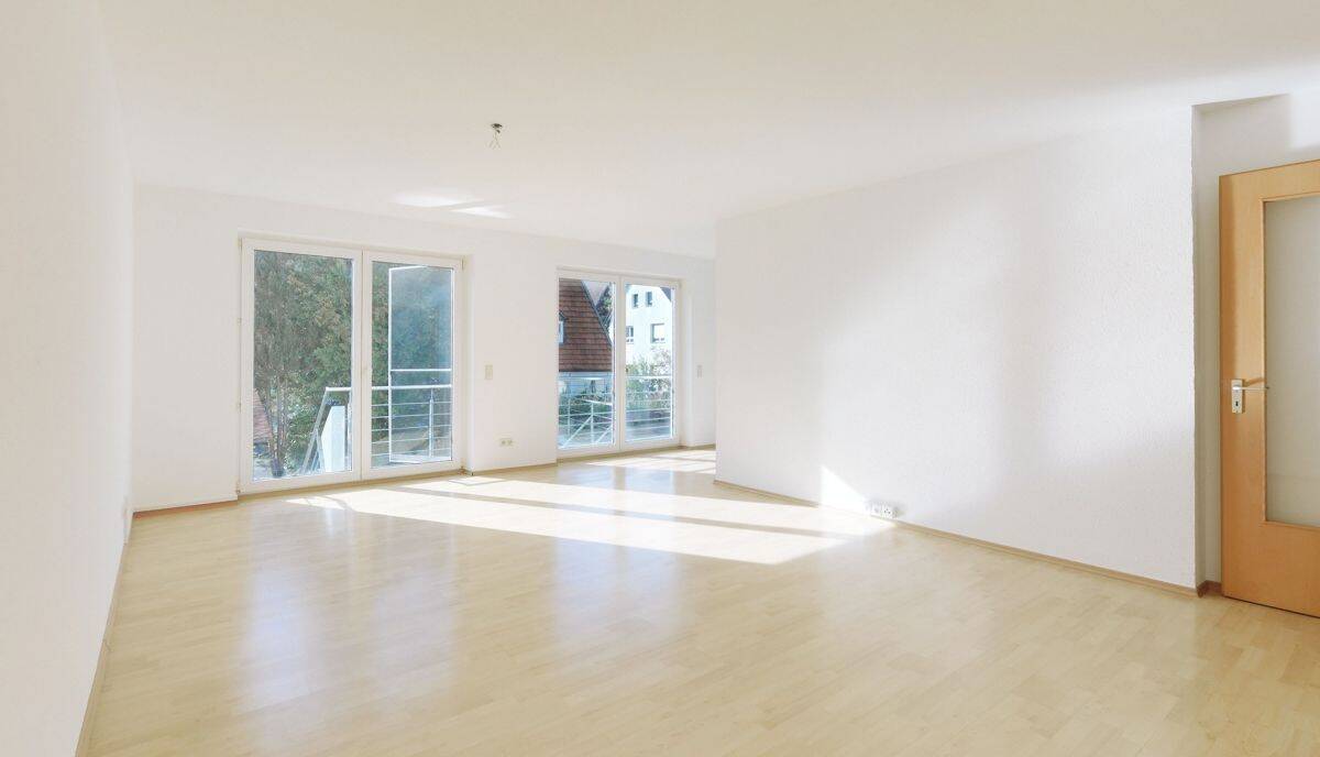 Gepflegte Wohnung mit Terrasse und Gartenanteil in Tomerdingen, 89160 Dornstadt (Himmelweiler)