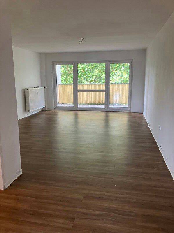 Top! 2024 Sanierte 3 Zimmerwohnung mit Balkon im Rödelheim, 60489 Frankfurt am Main (Rödelheim)