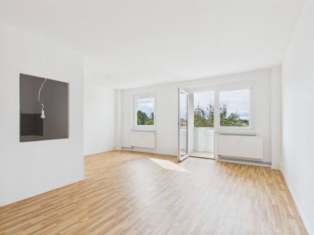 2-Raum-Wohnung mit Balkon auf dem südlichen Sonnenberg, 9130 Chemnitz (Hilbersdorf Sonnenberg Yorckgebiet Zentrum)