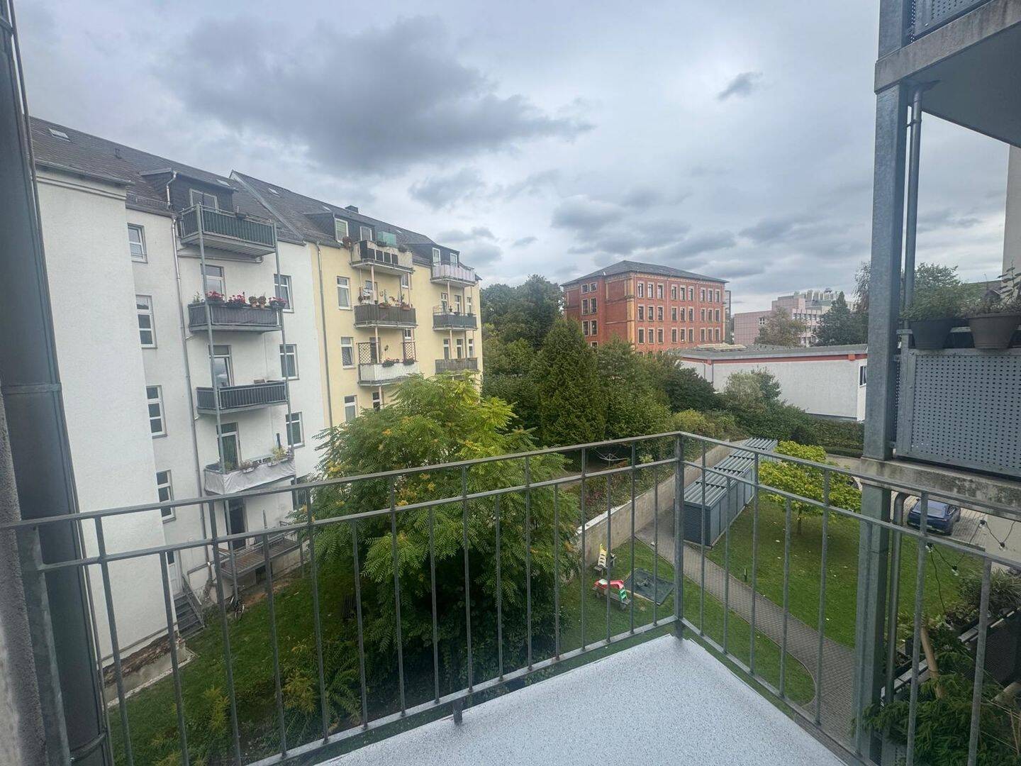 Großzügig, hell und wohnlich – attraktive Wohnung mit Einbauküche, 9113 Chemnitz