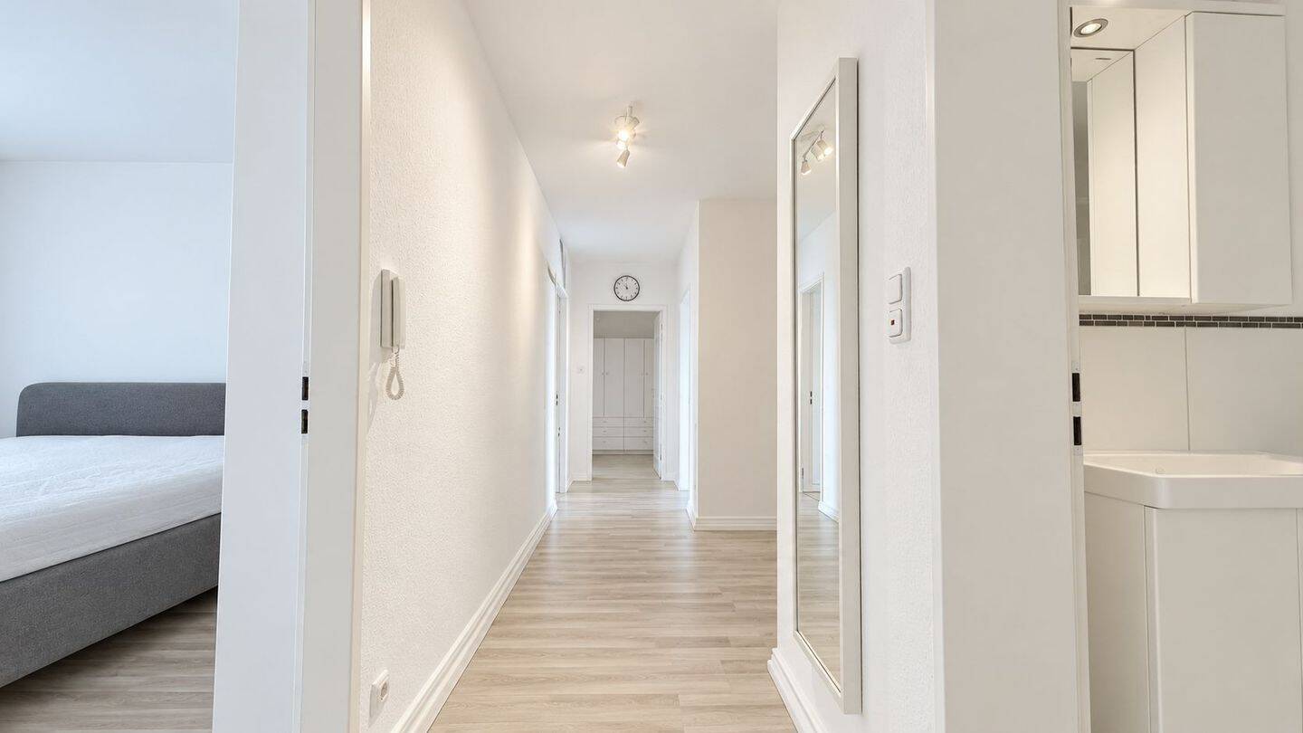 Top gepflegte 3 Zimmer Wohnung mit Süd-Balkon in schöner Lage von Niederursel, 60439 Frankfurt am Main (Heddernheim Kalbach Niederursel Praunheim)