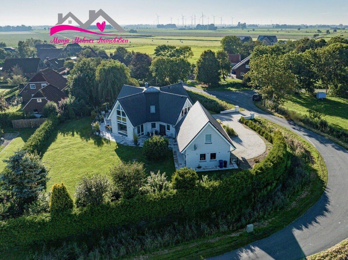 Einzigartig wohnen – Charakterstarkes Viergiebelhaus mit hochwertiger Ausstattung, 26409 Wittmund